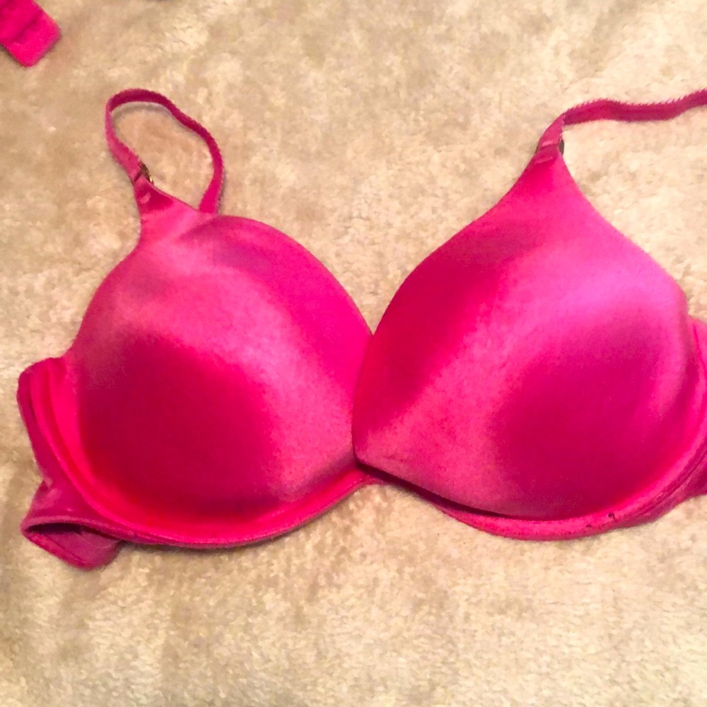 Victoria Secret Miracle Bra Push-up